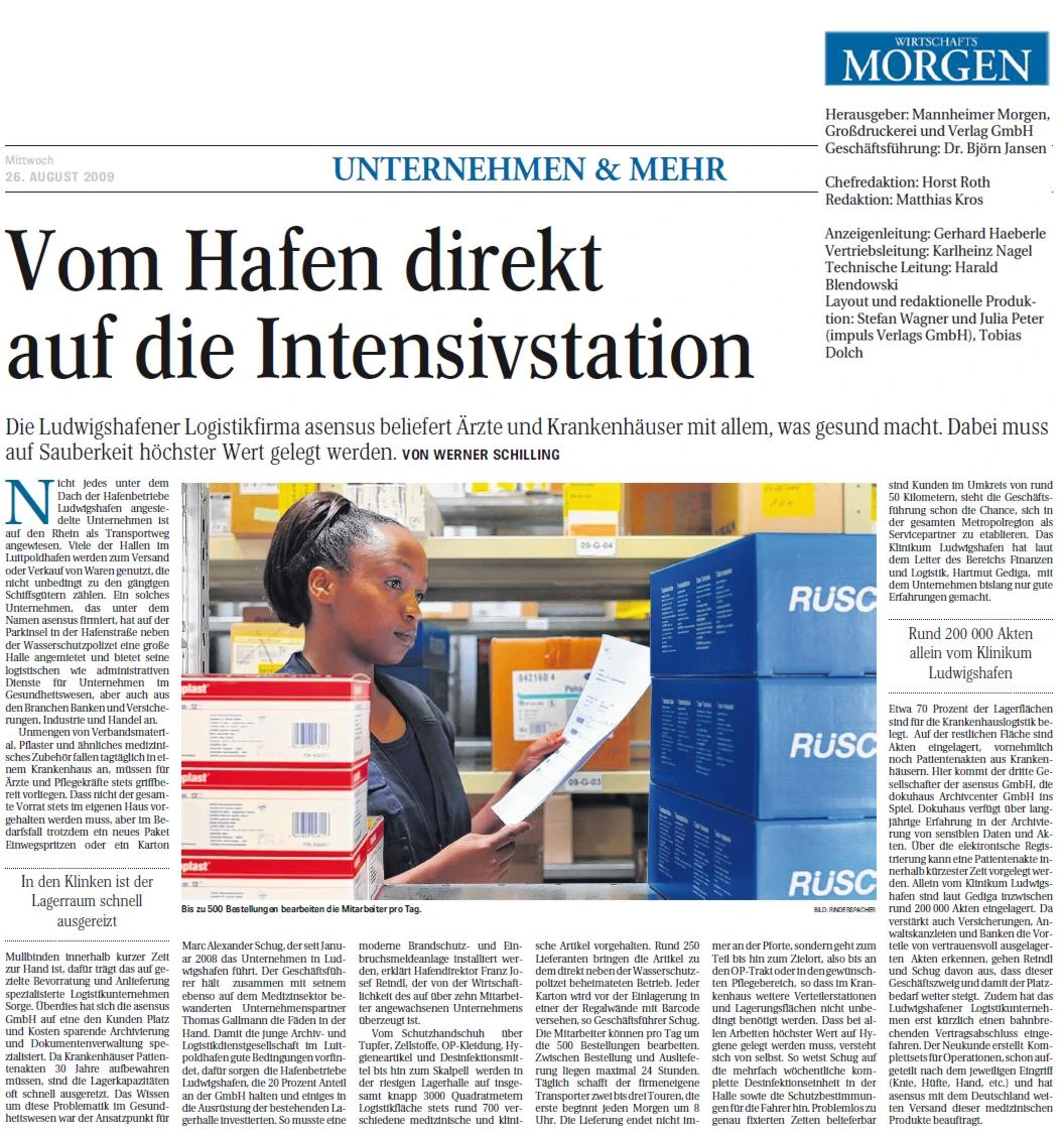 Zeitungsbericht aus dem Wirtschaftsmorgen (August 2009) mit dem Titel „Vom Hafen direkt auf die Intensivstation“ zur Krankenhaus- und Medizinlogistik von asensus.